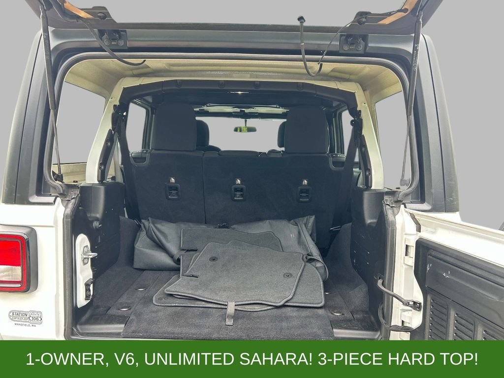 Used 2018 White Jeep Unlimited Sahara image 11