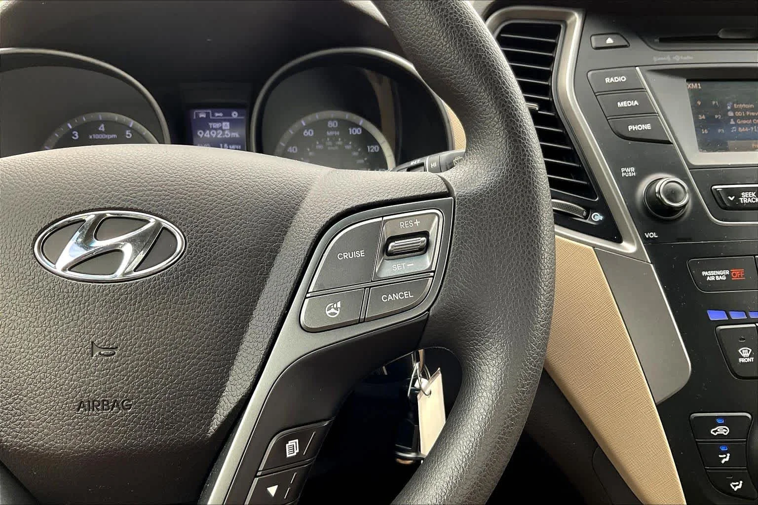 Used 2016 Platinum Graphite Hyundai  image 24