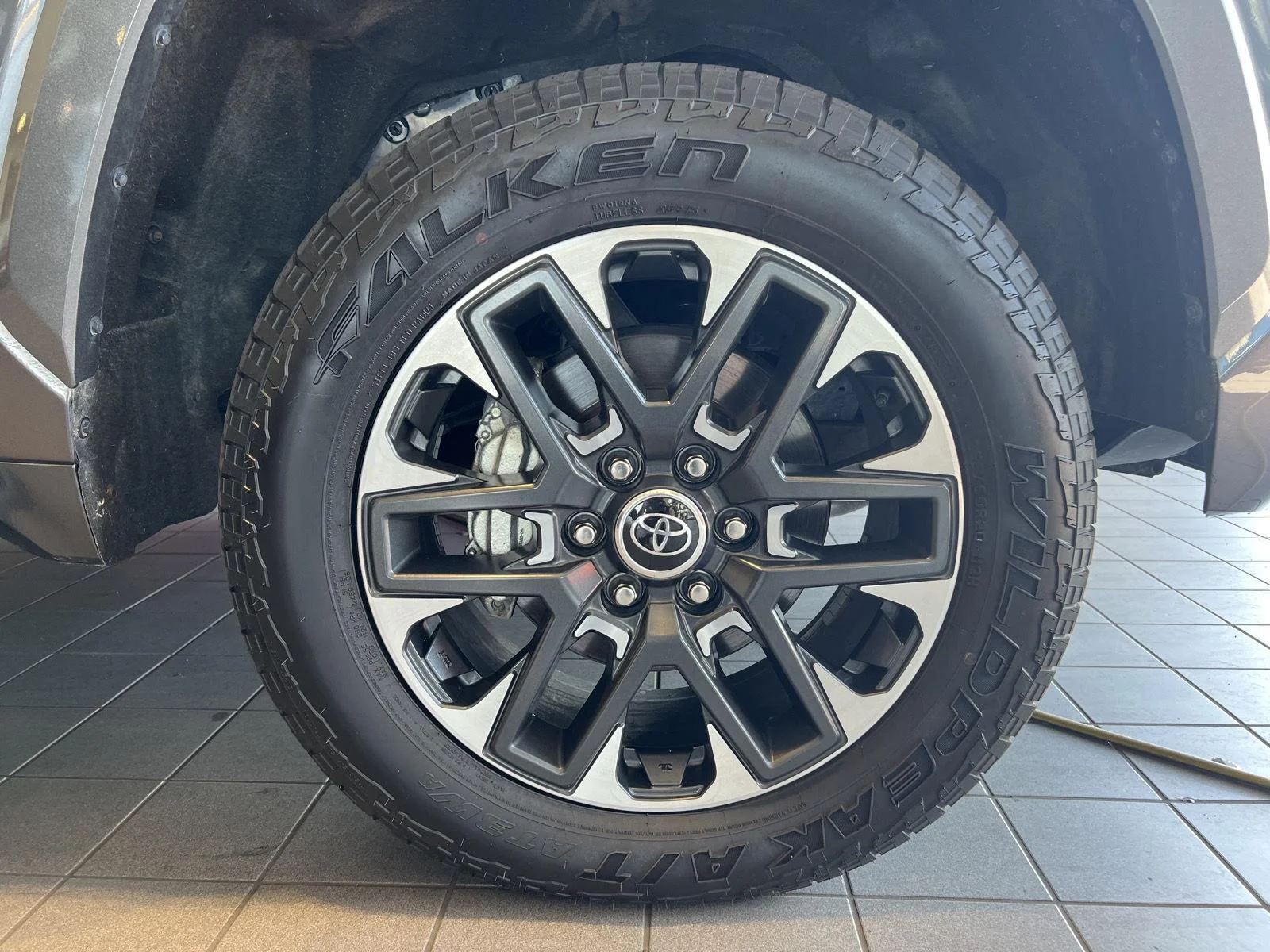 Used 2024  Toyota Limited Hybrid image 13