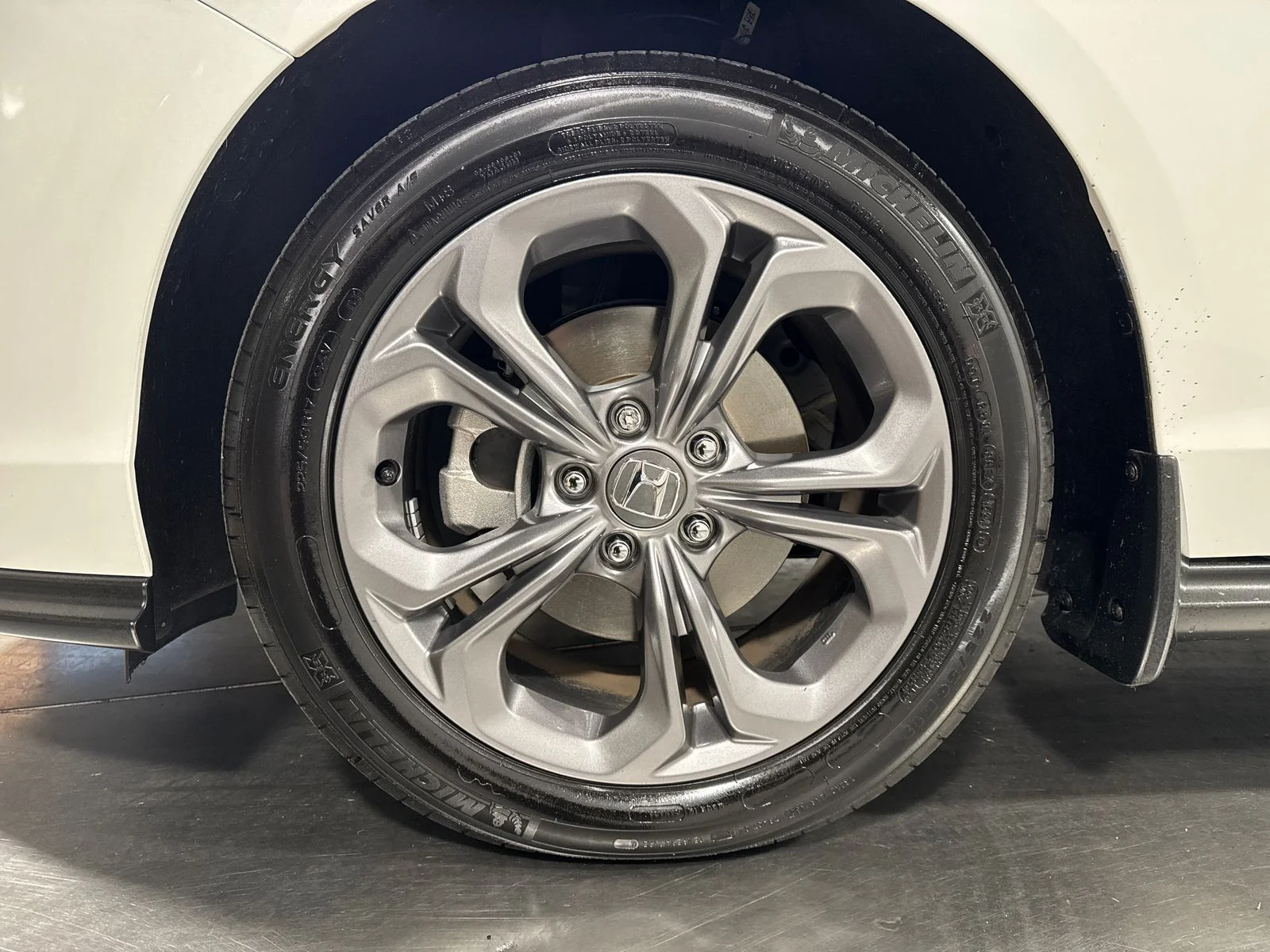 2024 Honda Accord EX - Photo 14