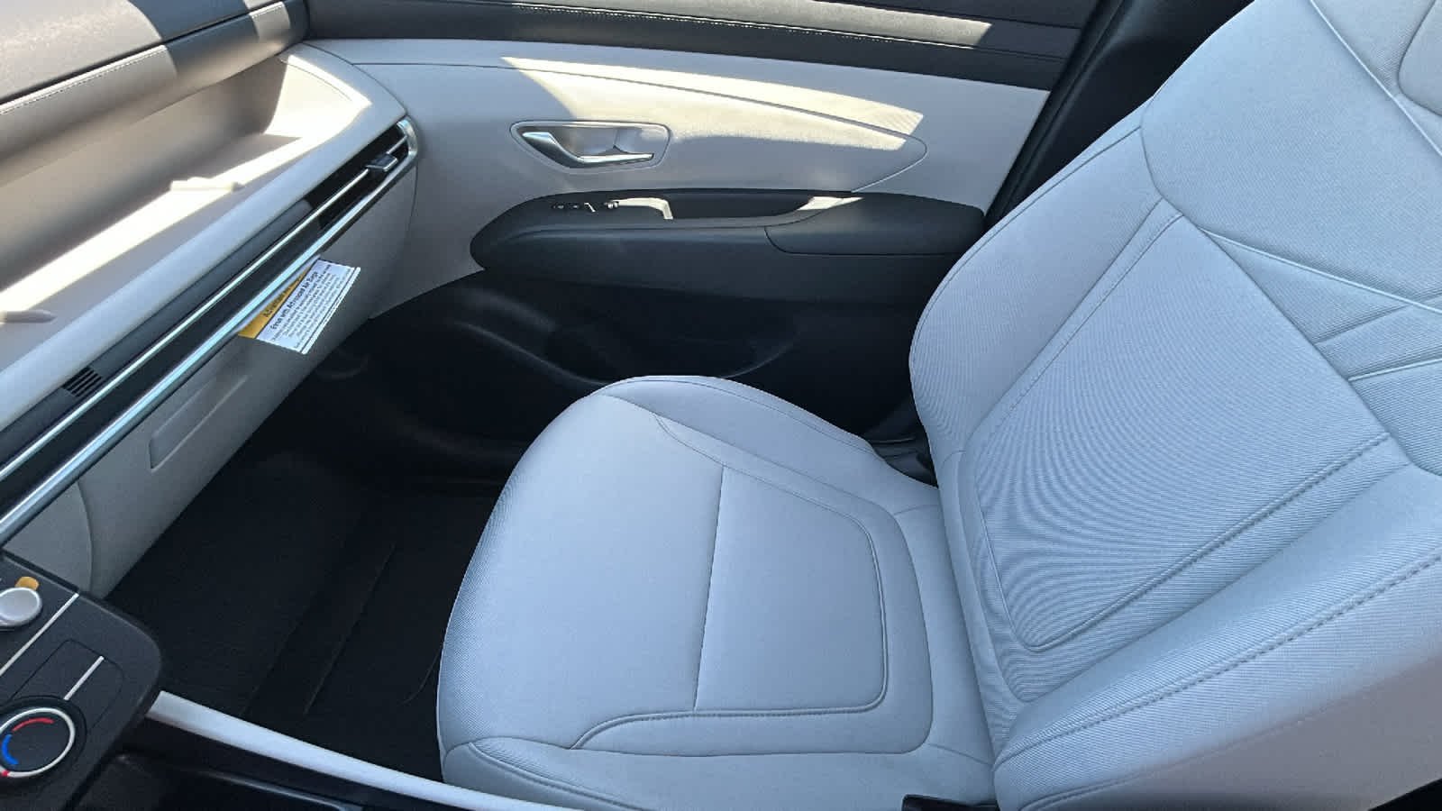 New 2026 Rockwood Green Hyundai SE AWD image 12