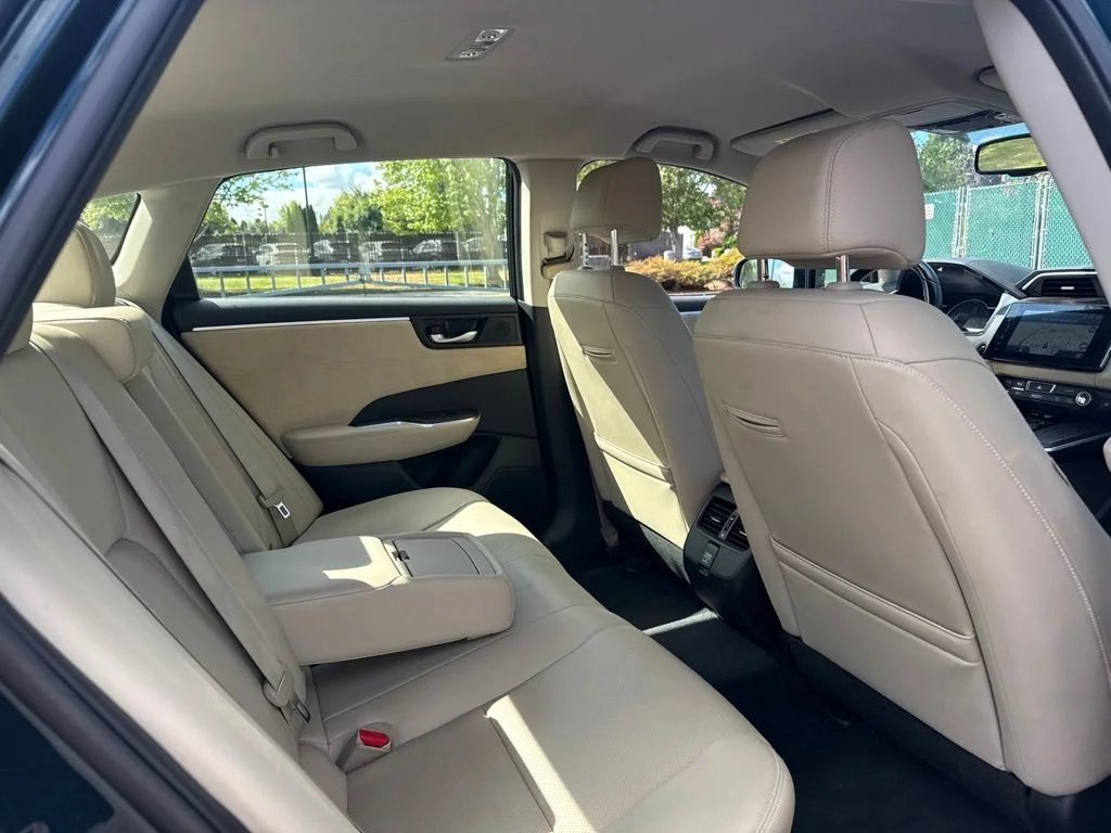 Used 2018 Moonlit Forest Pearl Honda Touring image 22