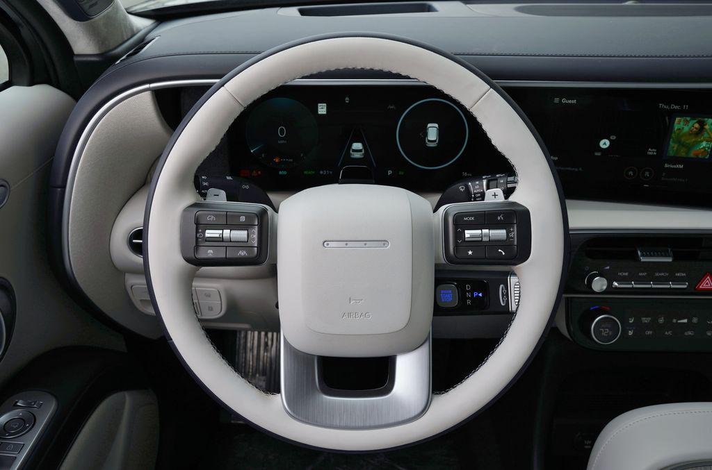 New 2026 Abyss Black Pearl Hyundai Calligraphy image 16