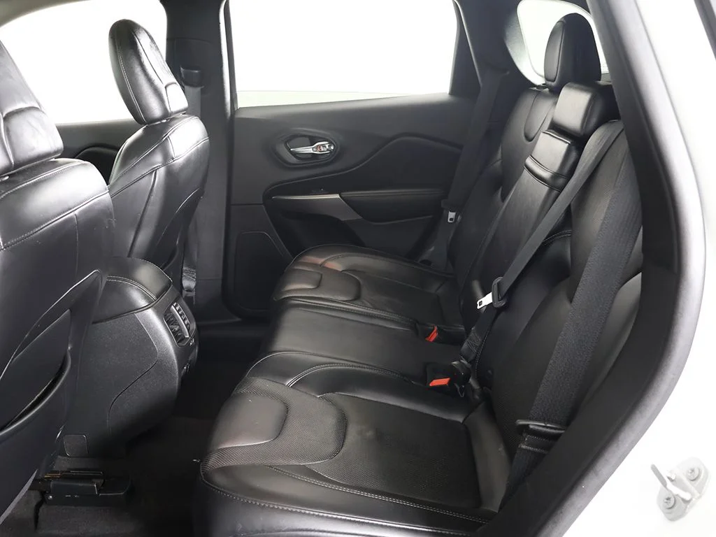 Used 2019 White Jeep Limited image 36