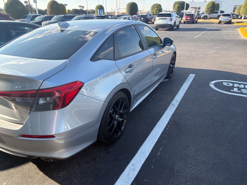 Used 2022 Lunar Silver Metallic Honda Sport image 4