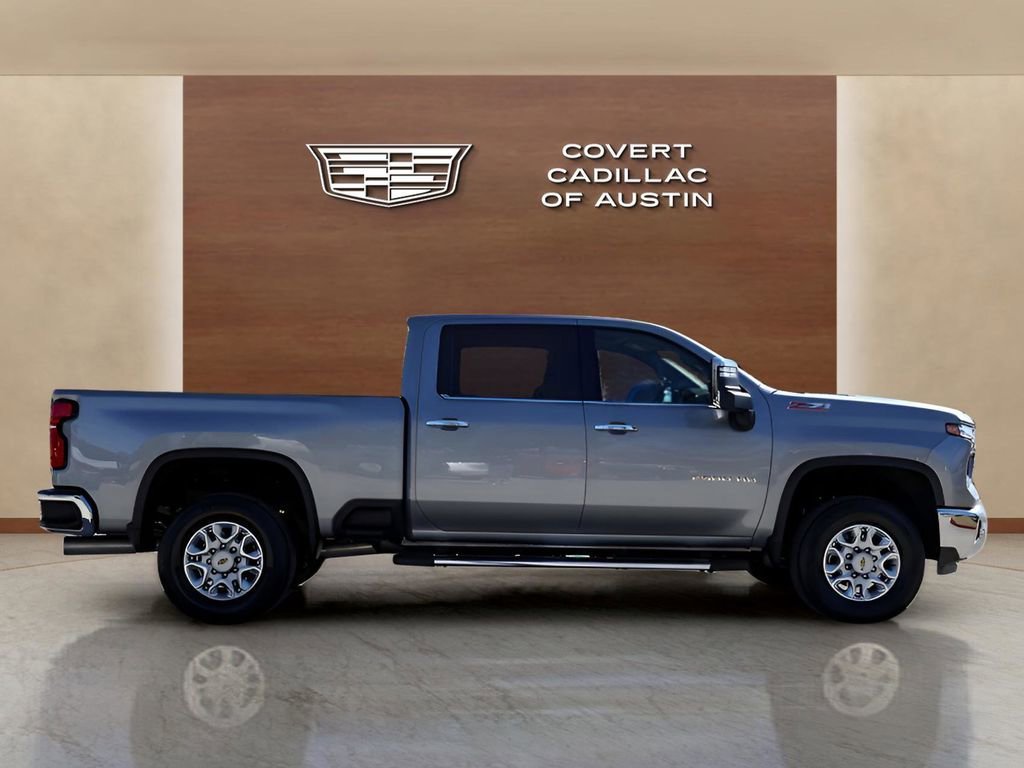 2025 Chevrolet Silverado 2500HD LTZ - Photo 9