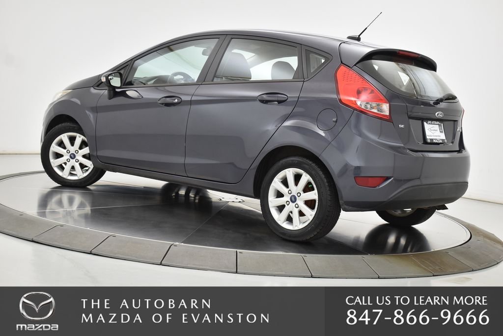 Used 2013 Gray Metallic Ford SE image 6