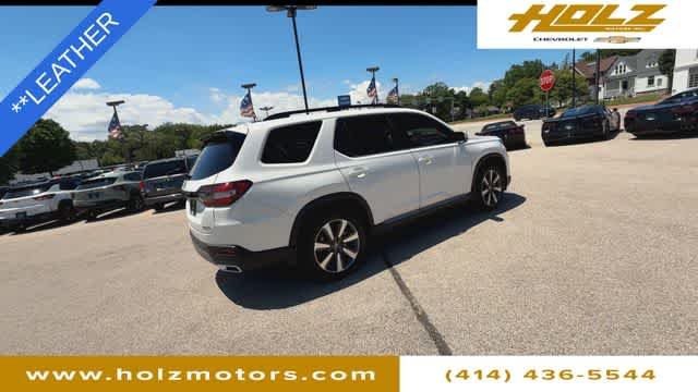 Used 2025 White Honda Touring image 8