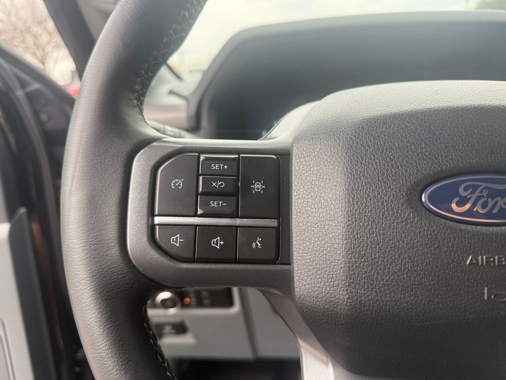 Used 2025 Black Ford XLT image 23
