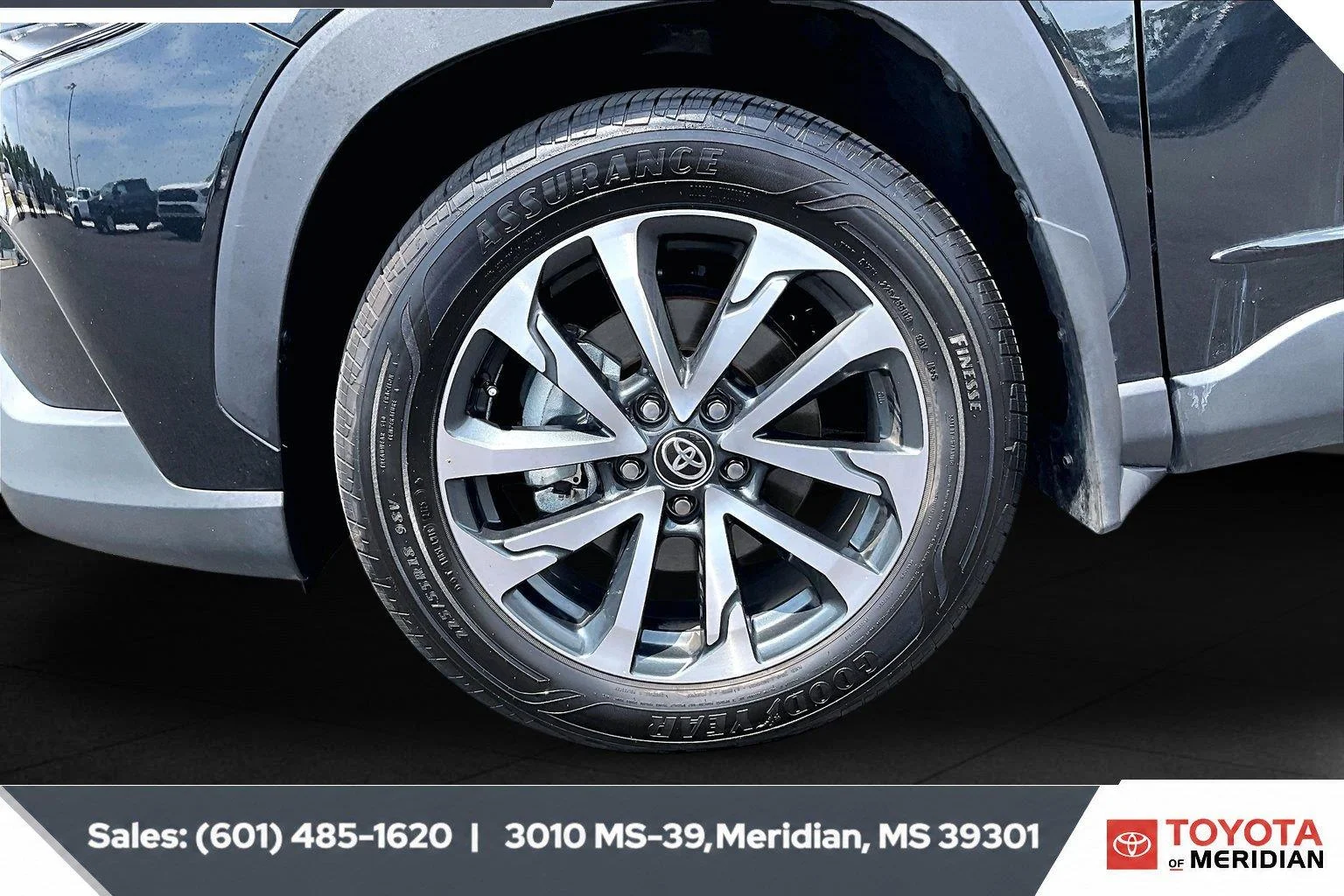Used 2025 Jet Black Toyota XLE image 7