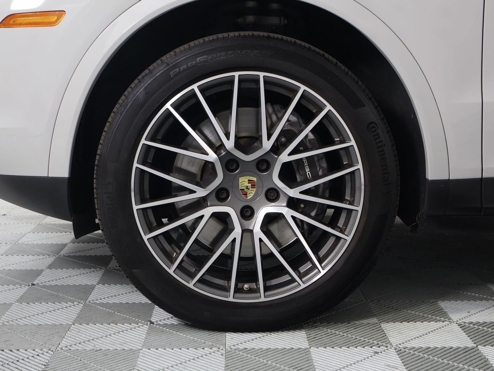 Certified Used 2023 Chalk Porsche  image 30