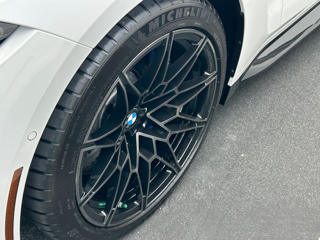 New 2027 Alpine White BMW Competition image 3