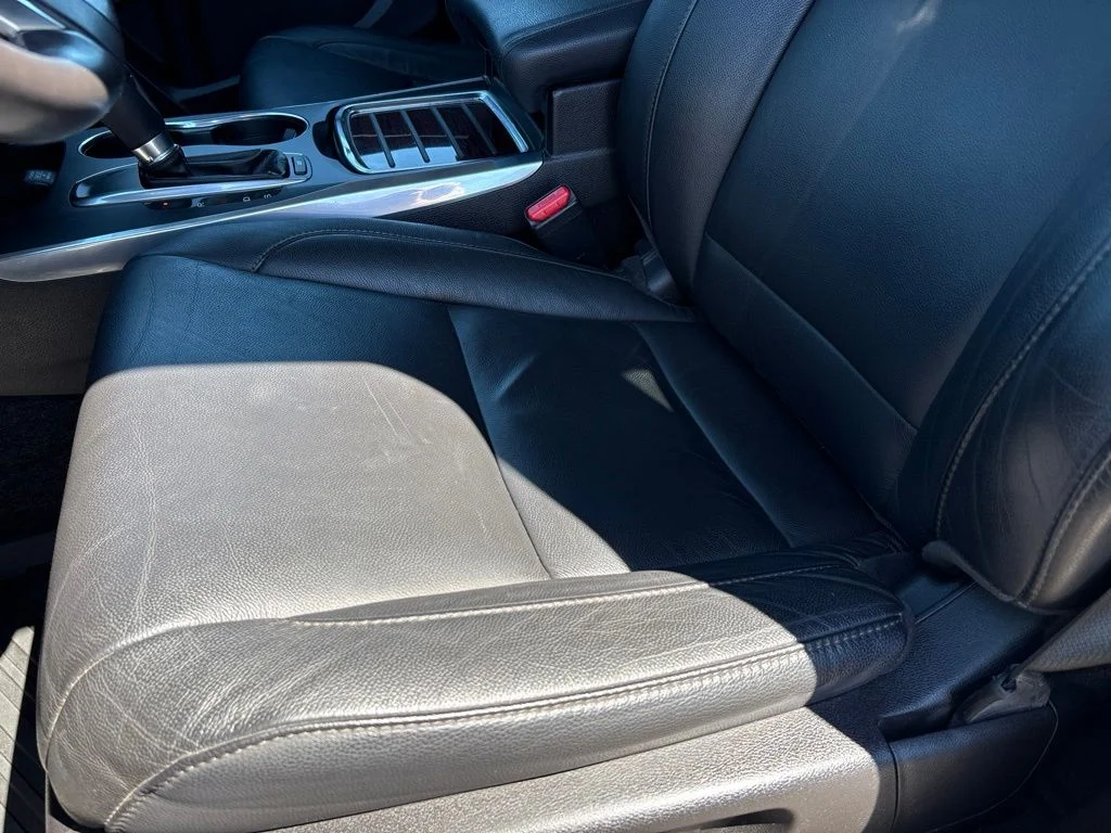 Used 2014  Acura 3.5L image 15