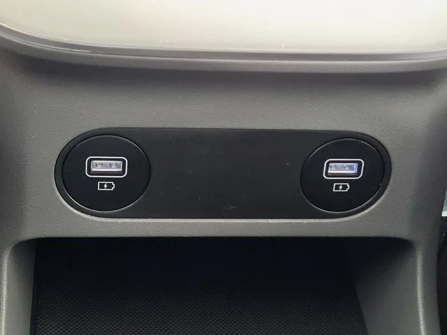 Used 2023 Blue Hyundai SE image 13