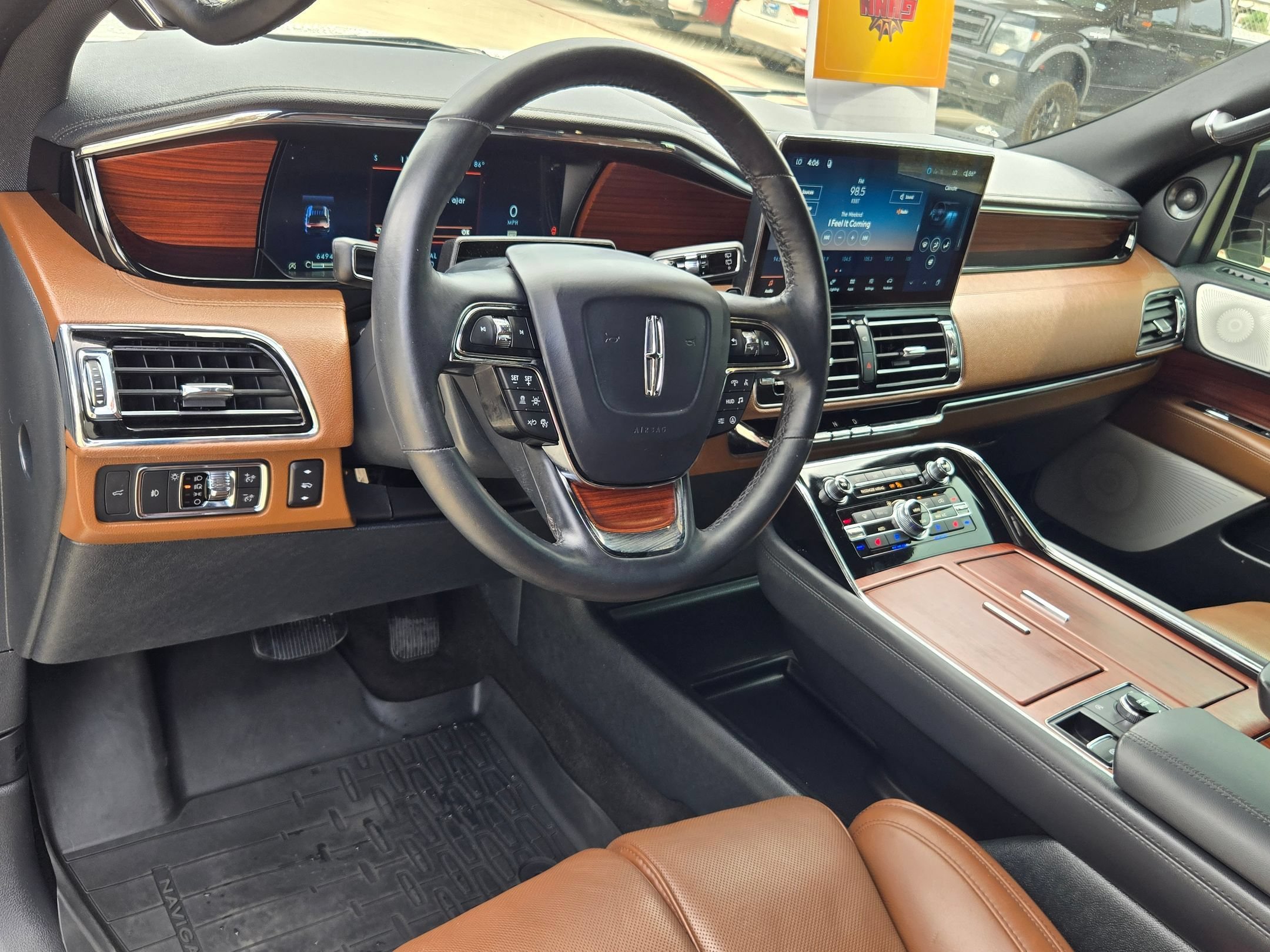 Used 2022 BROWN LINCOLN RESERVE image 10