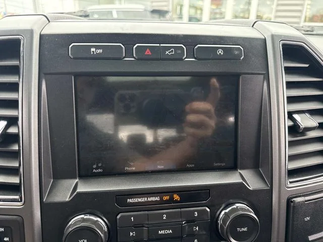 Used 2018 Black Ford XLT image 29