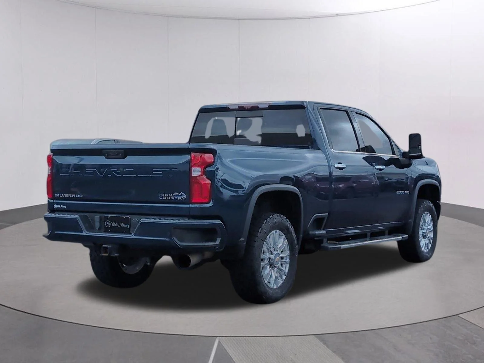 Used 2022 Northsky Blue Metallic Chevrolet High Country image 6