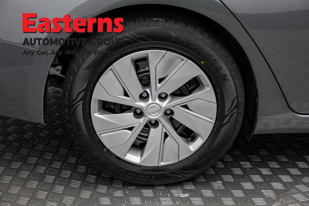 Used 2020 Gray Nissan 2.5 S image 29