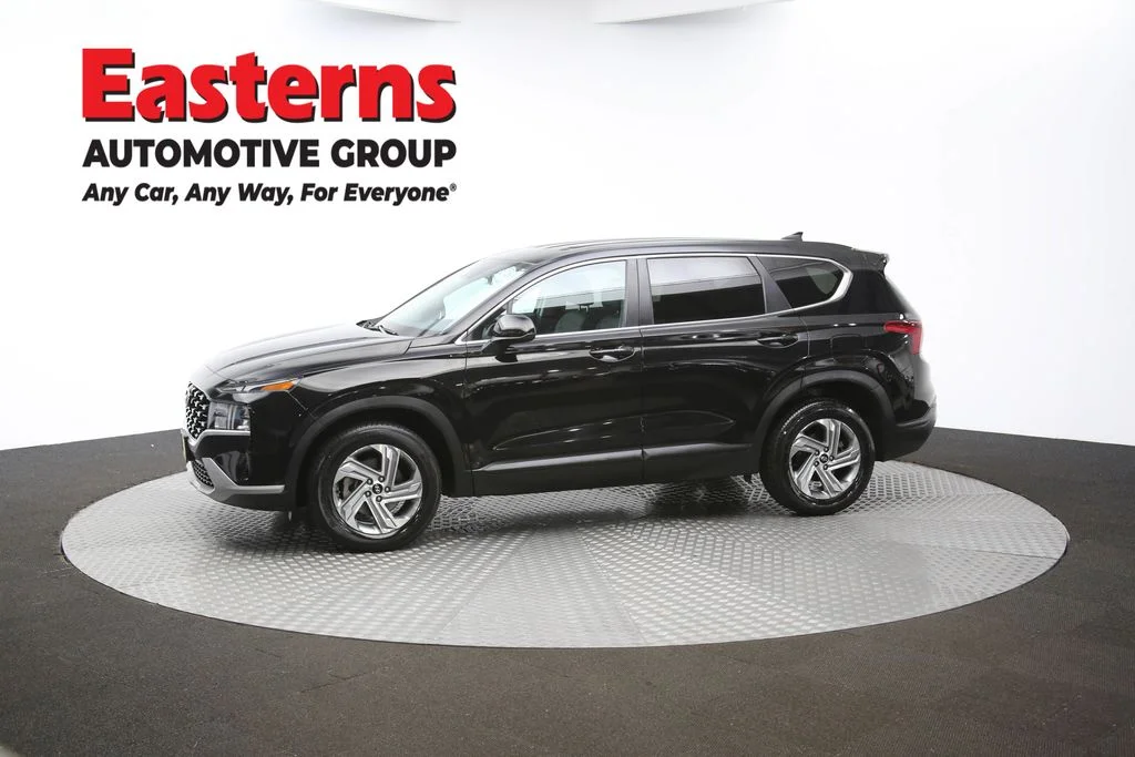 Used 2023 Black Hyundai SE image 55