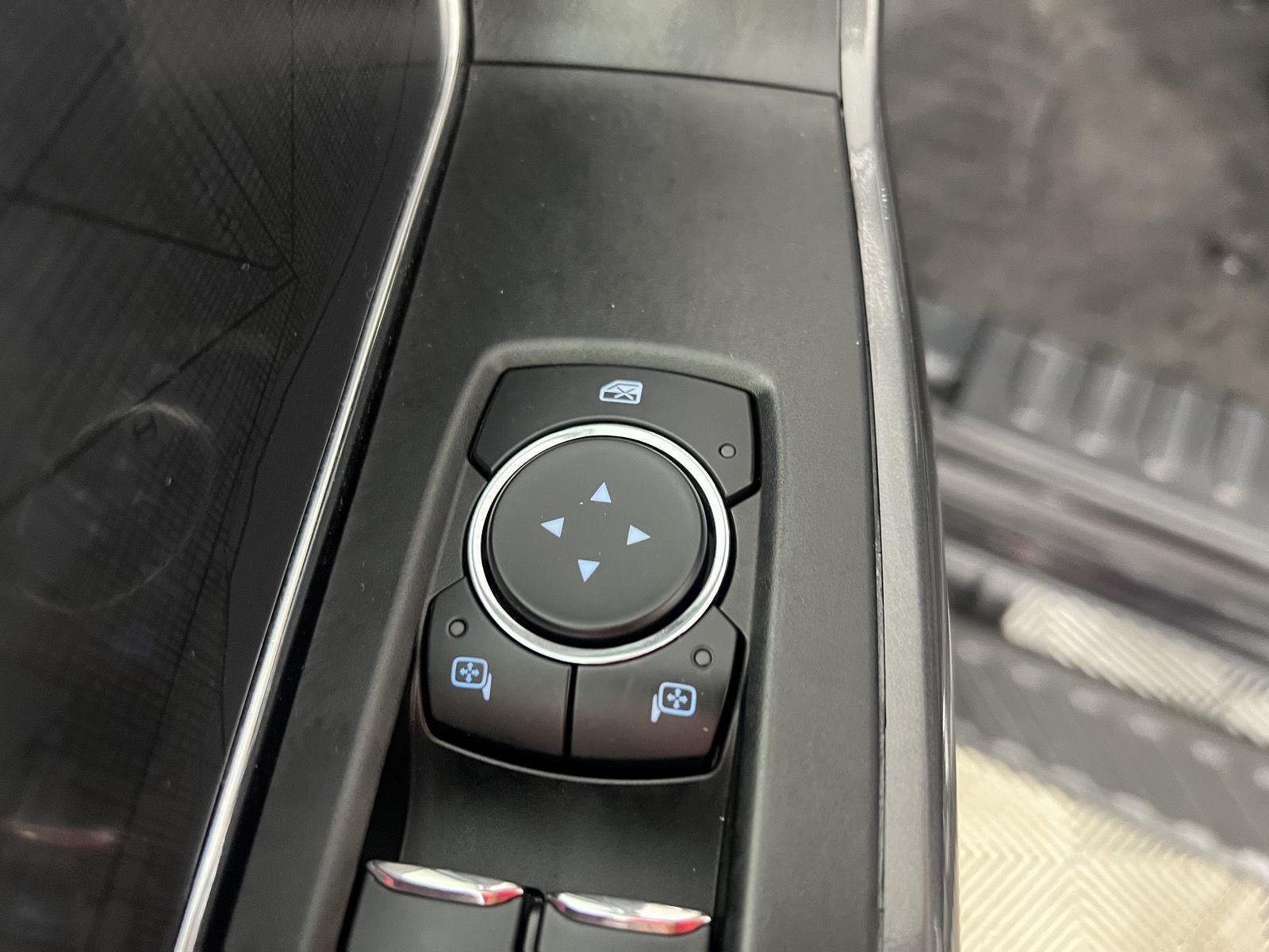 Used 2023 Agate Black Ford XLT image 17