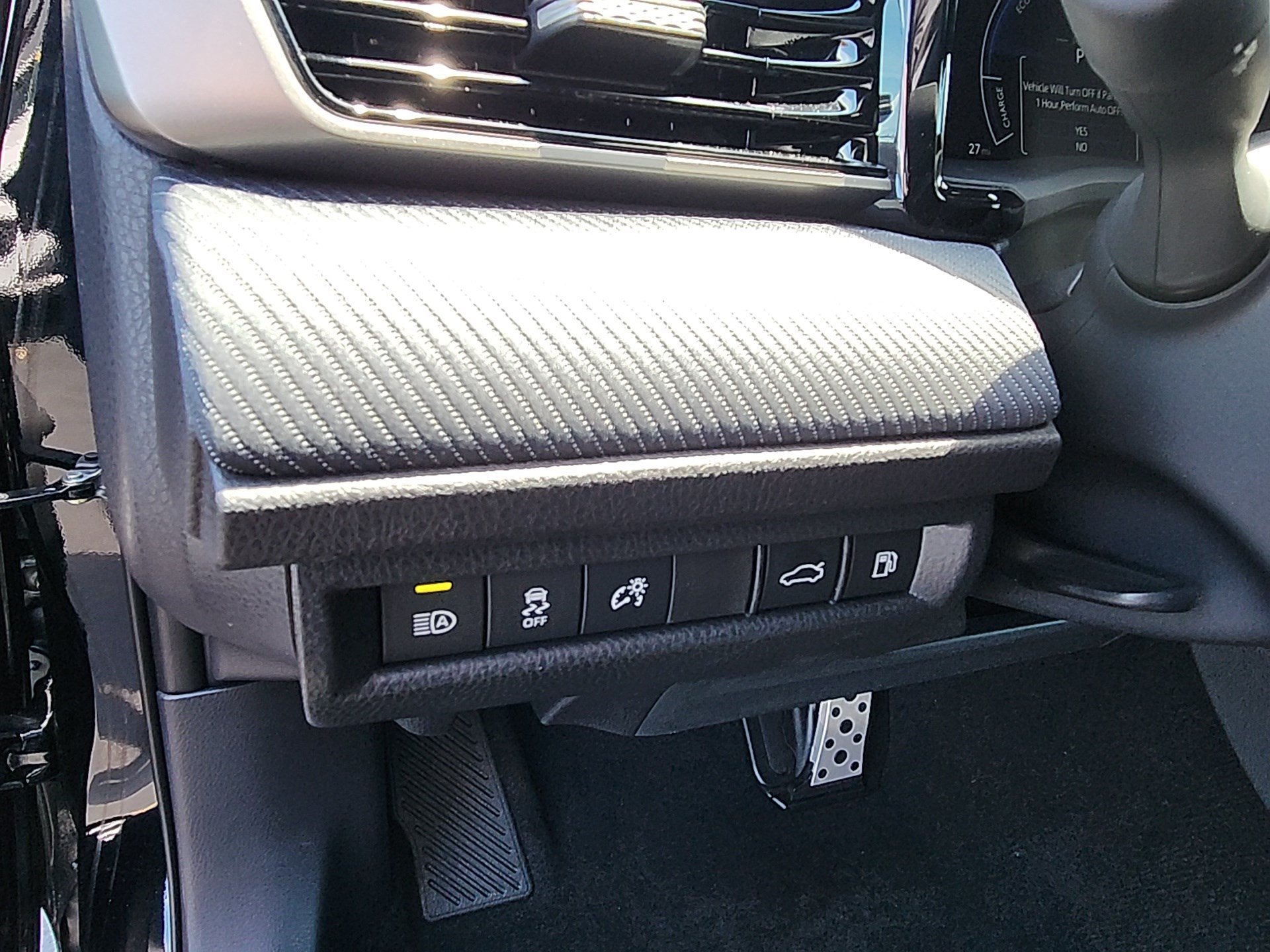 2026 Toyota Camry SE - Photo 12