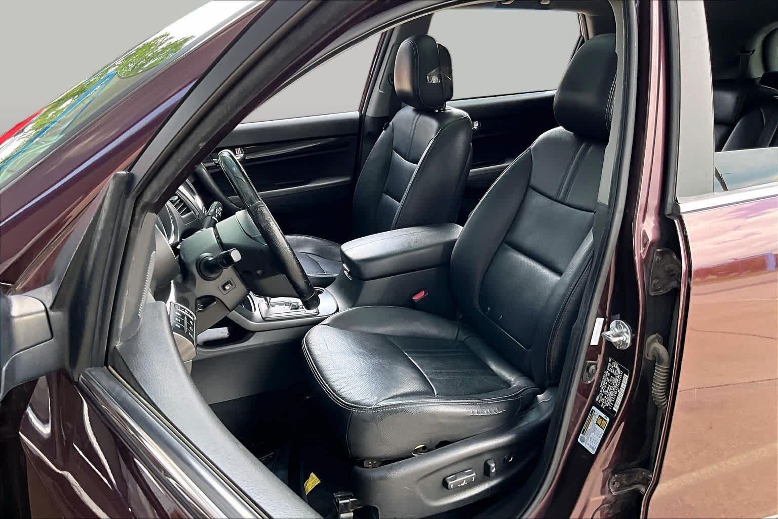 Used 2013 Dark Cherry Kia SX image 8