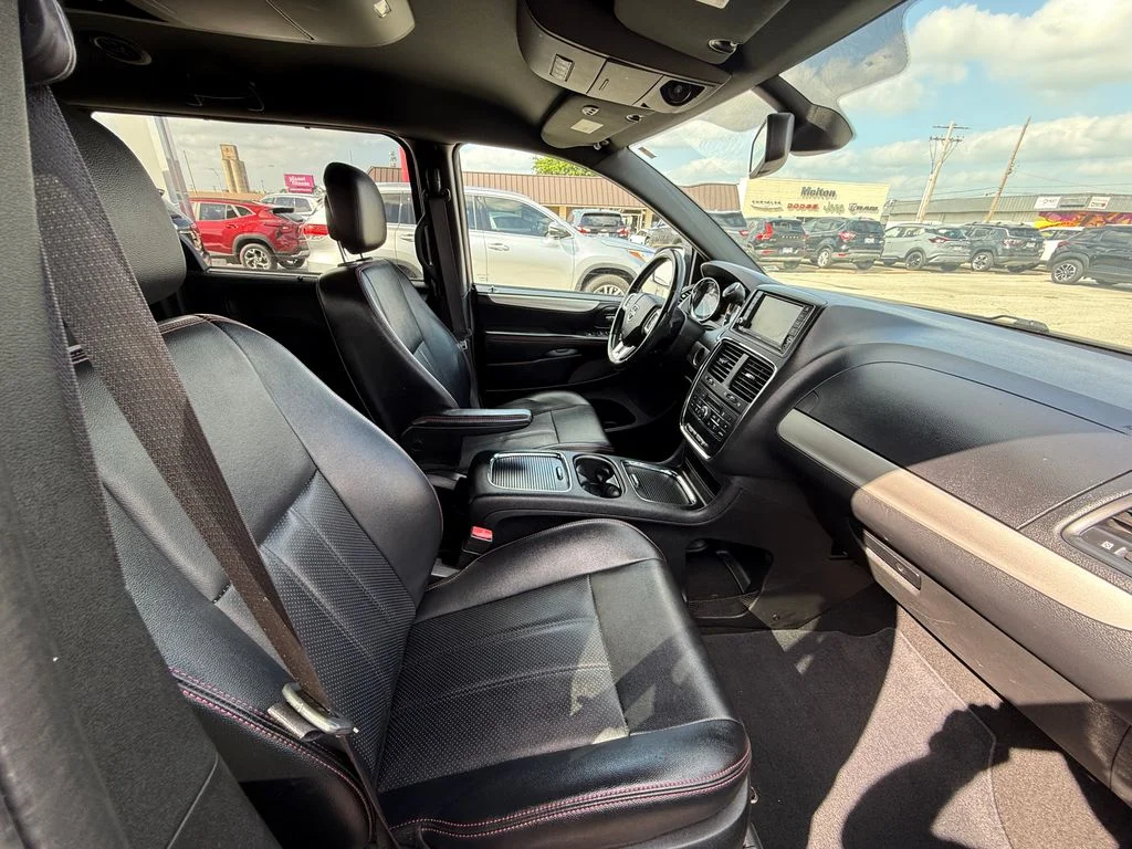 Used 2019 Red Dodge GT image 8