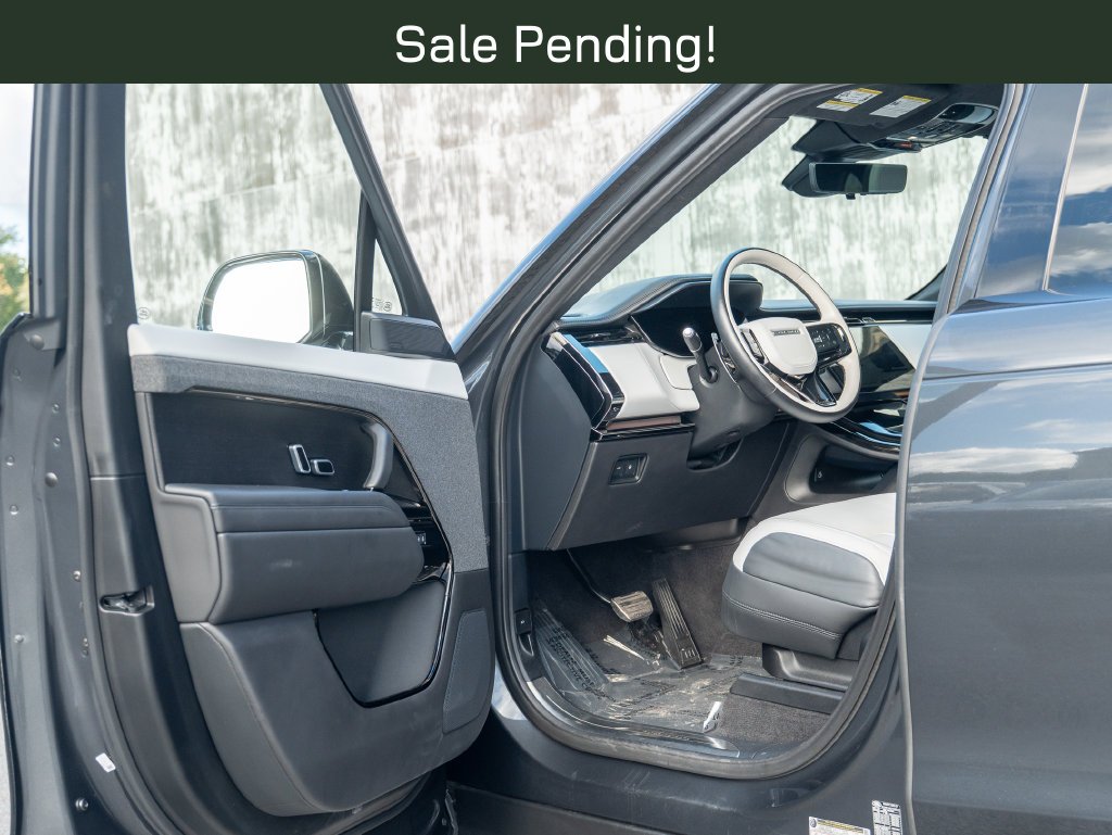 Used 2025 Gray Land Rover Autobiography image 11