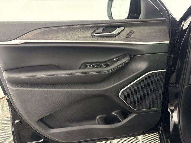 New 2026 Black Jeep Limited image 21