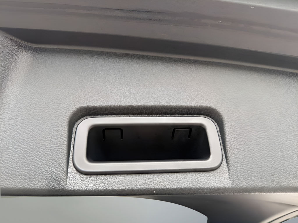 Used 2024 Blue Nissan Platinum image 12