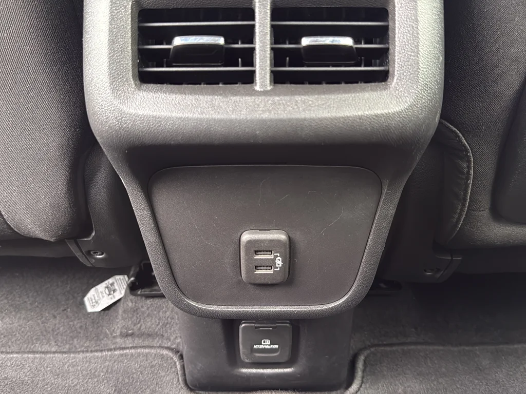 Used 2023 Silver GMC SLE image 17