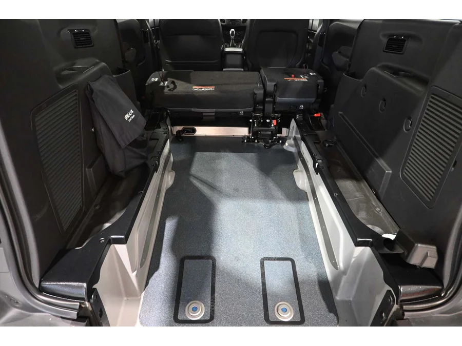 Used 2016 WHITE Ford XL Mobility Handicap Van image 22
