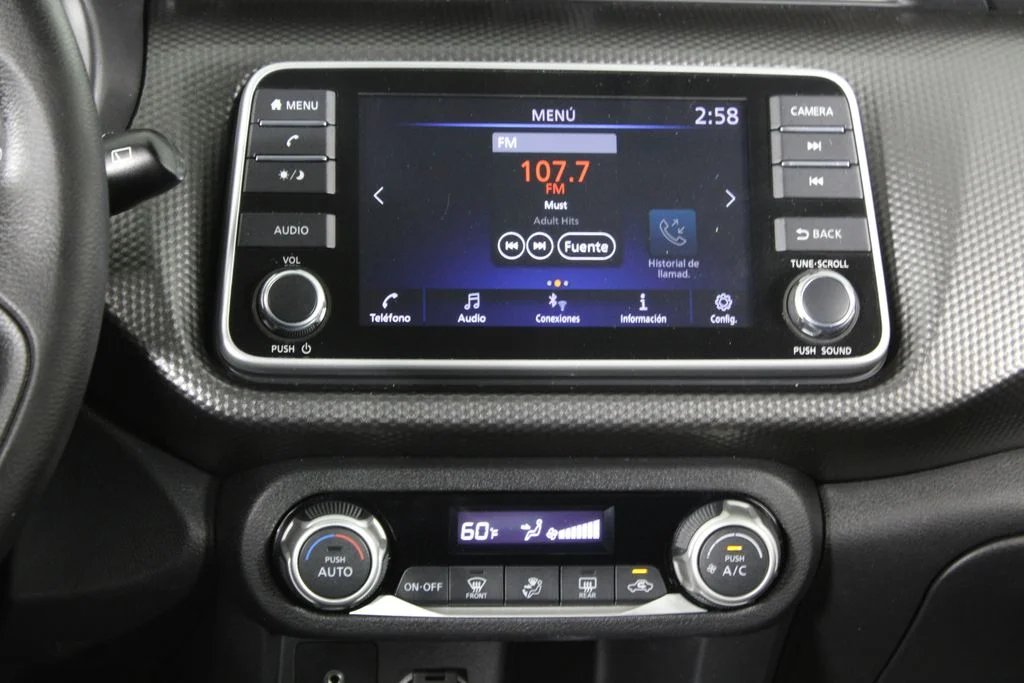 2020 Nissan Kicks SV - Photo 9