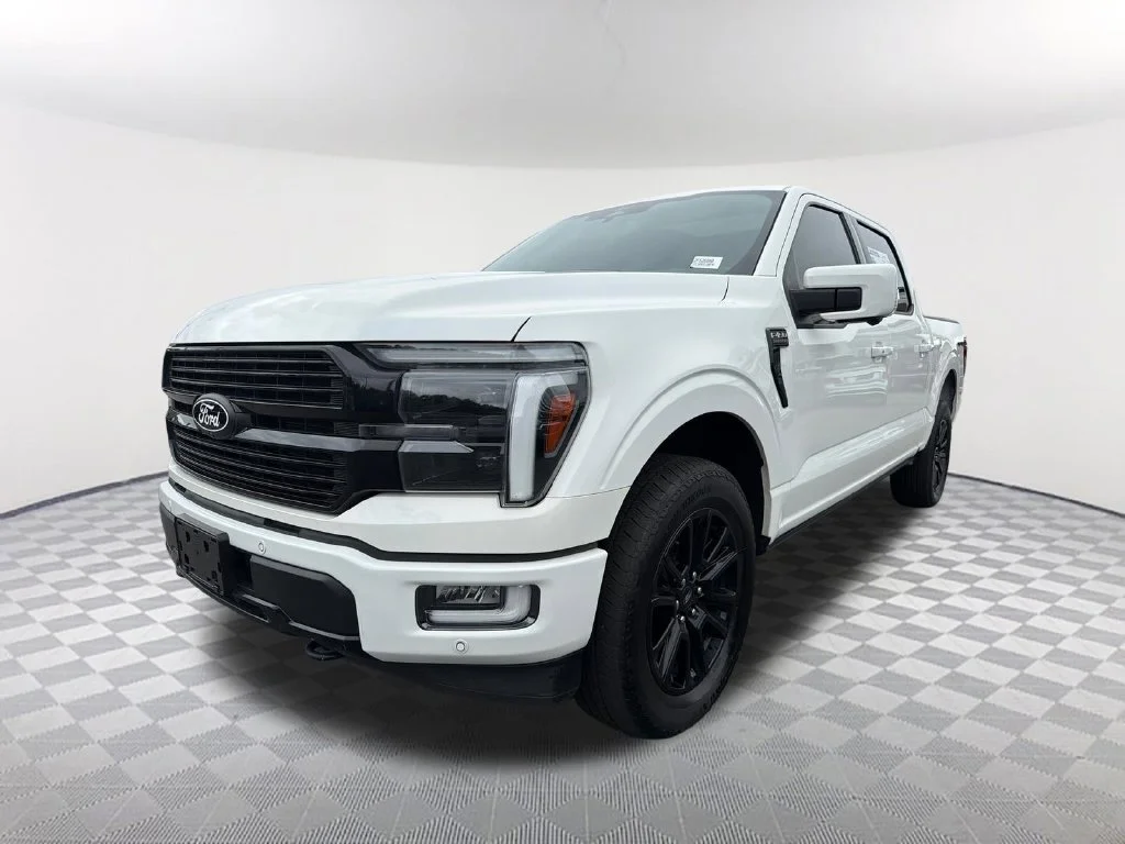 Used 2024 White Ford Platinum image 1