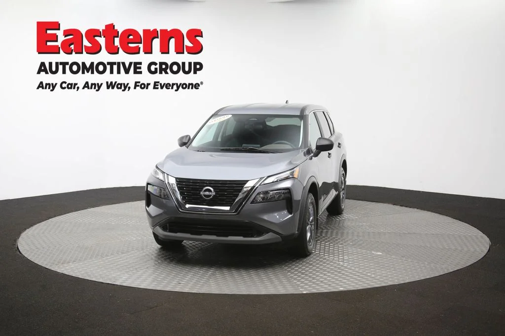 Used 2023 Gray Nissan S image 55