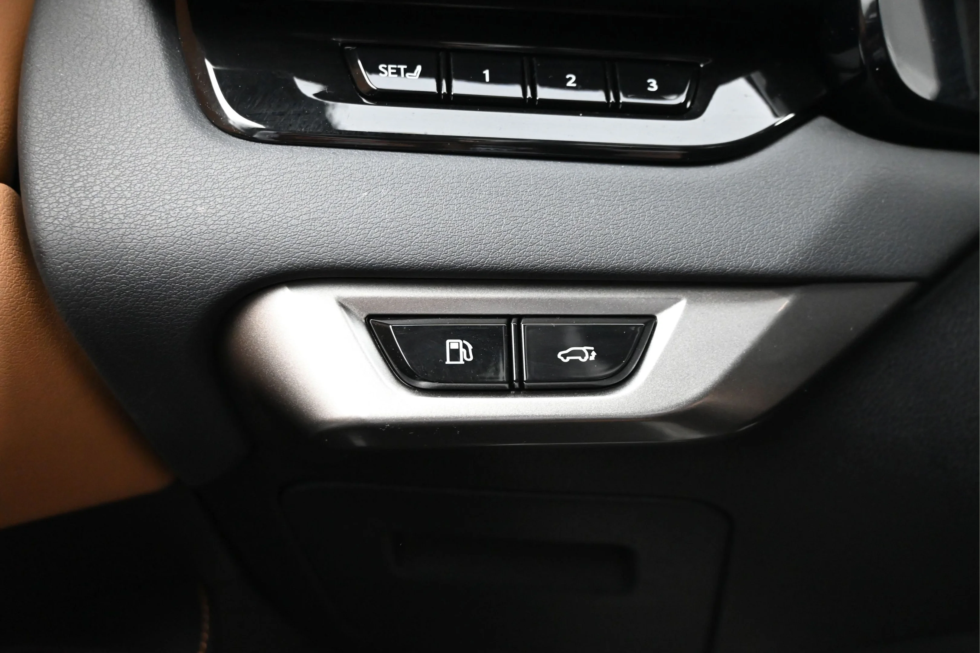 Used 2024  Lexus RX 350 image 19