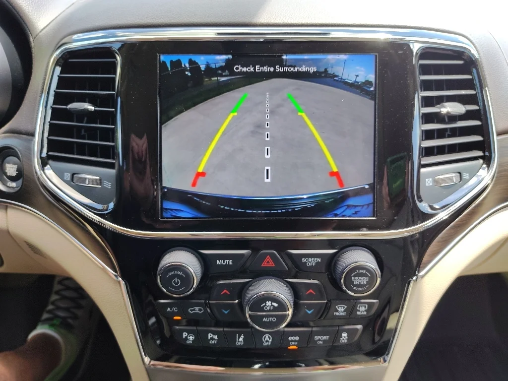 Used 2020 Velvet Red Pearlcoat Jeep Overland image 24