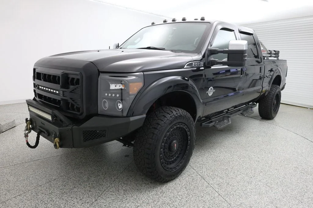 2015 Ford Super Duty F-350 SRW 4WD Crew Cab 156'' Lariat w/ 6.7L Power Stroke Diesel