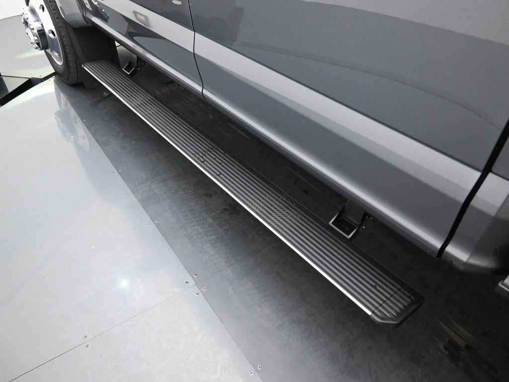 Certified Used 2021 Gray Ford Platinum image 28