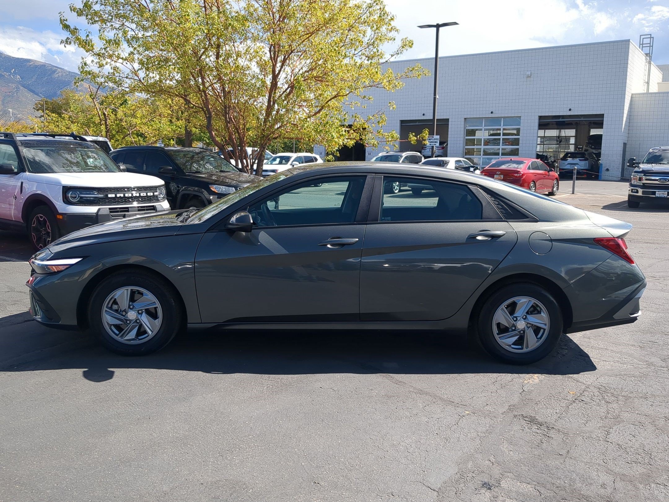 2024 Hyundai Elantra SE - Photo 7