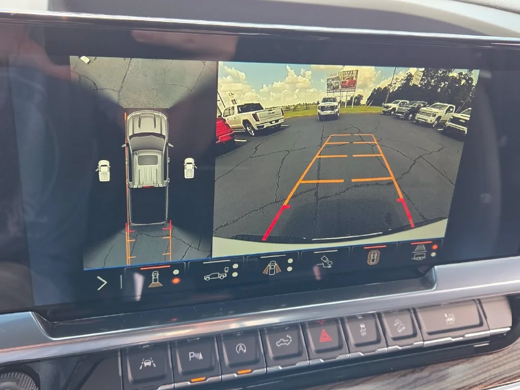 New 2026 Summit White Chevrolet LT image 47