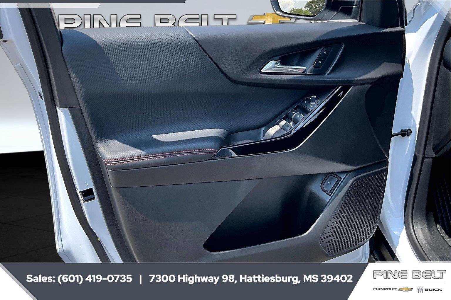 New 2027 Polar White Tricoat Chevrolet RS image 17