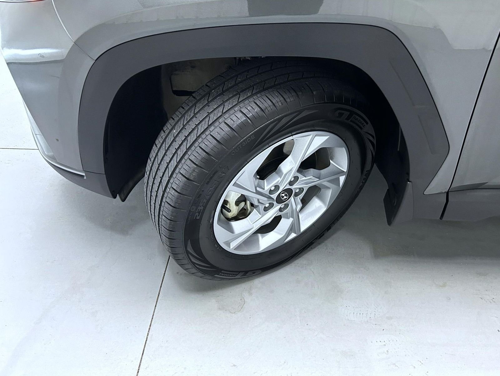 Used 2022 Gray Hyundai SEL image 23