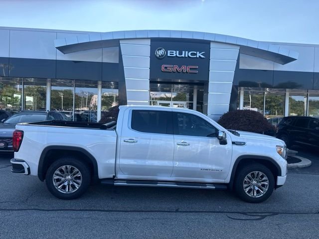 Used 2019 White GMC Denali image 23