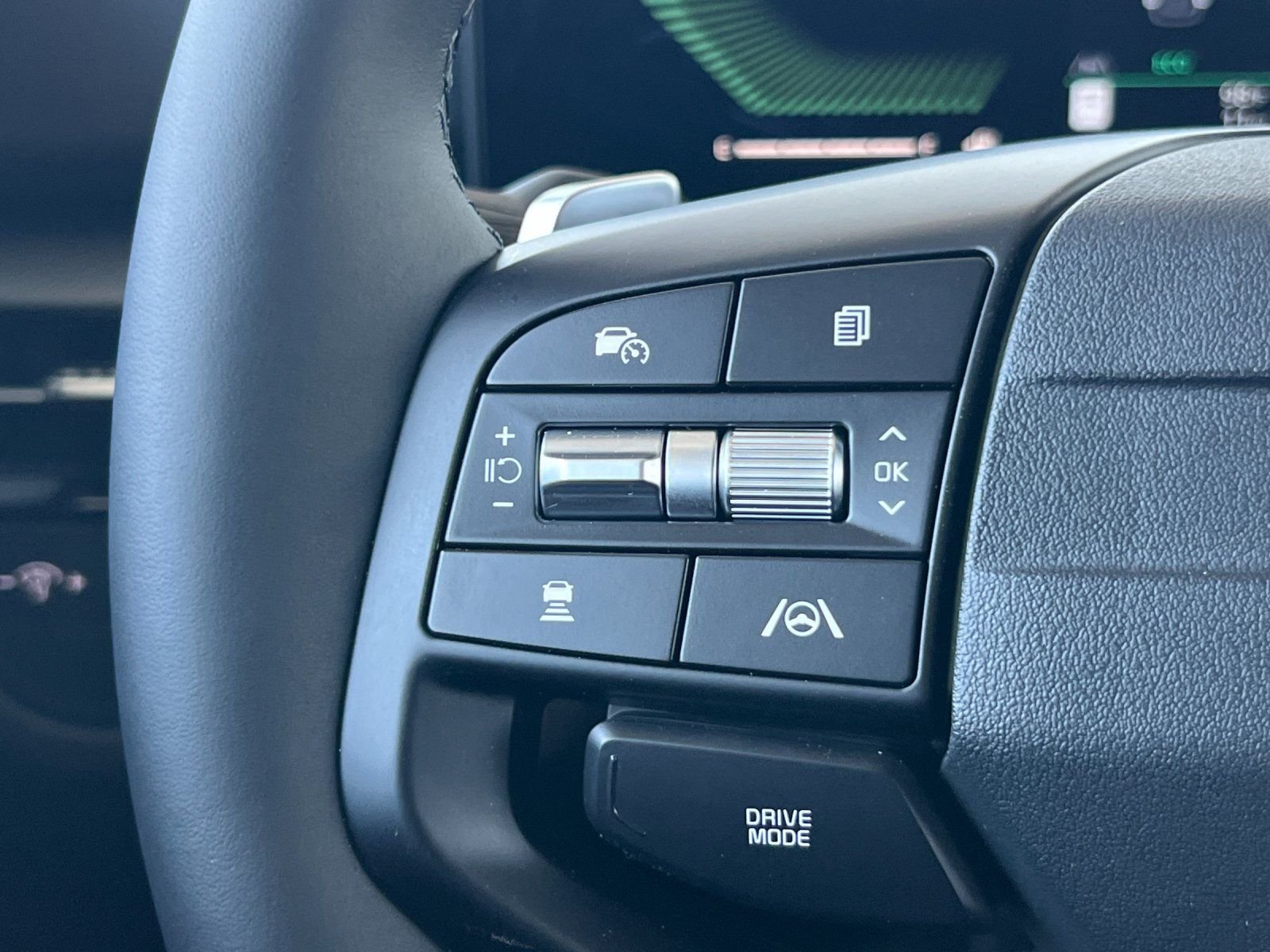 New 2026 Snow White Pearl Kia S image 26