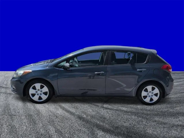 Used 2016 Steel Blue Metallic Kia LX image 7