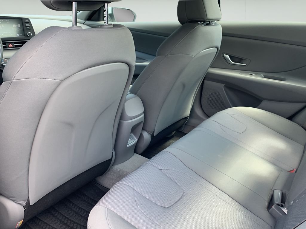 2026 Hyundai Elantra SE - Photo 17