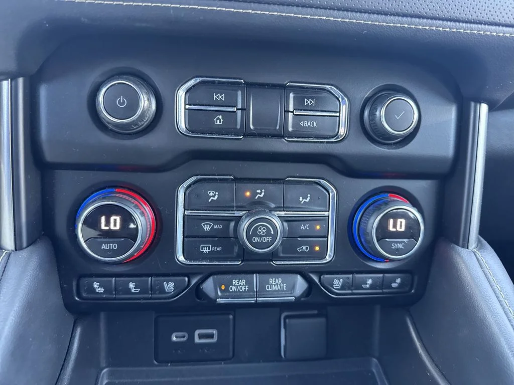 Used 2021 White Chevrolet Premier image 19
