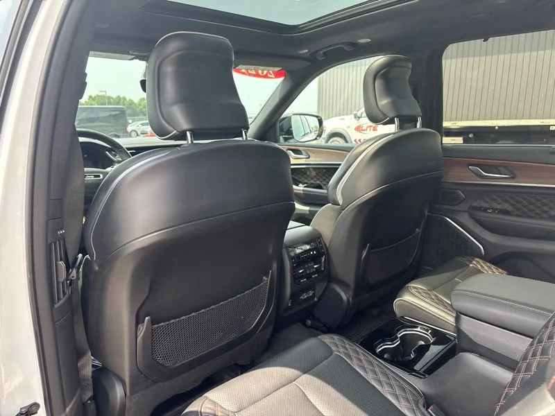 Certified Used 2021 White Jeep Summit image 13