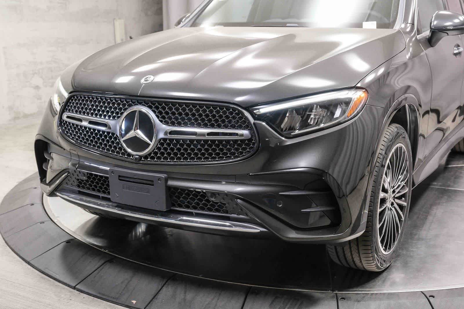 New 2026 Graphite Grey Metallic Mercedes-Benz GLC 300 image 52